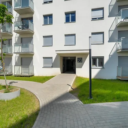 Spacious With Parking & Balcony In By Renters Apartment