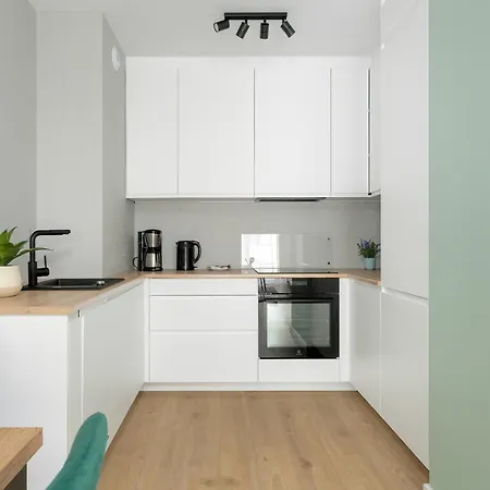 Spacious With Parking & Balcony In By Renters Daire