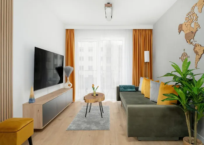 Spacious With Parking & Balcony In By Renters