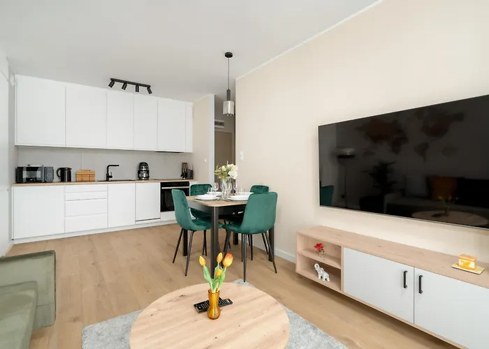 Spacious With Parking & Balcony In By Renters Poznan